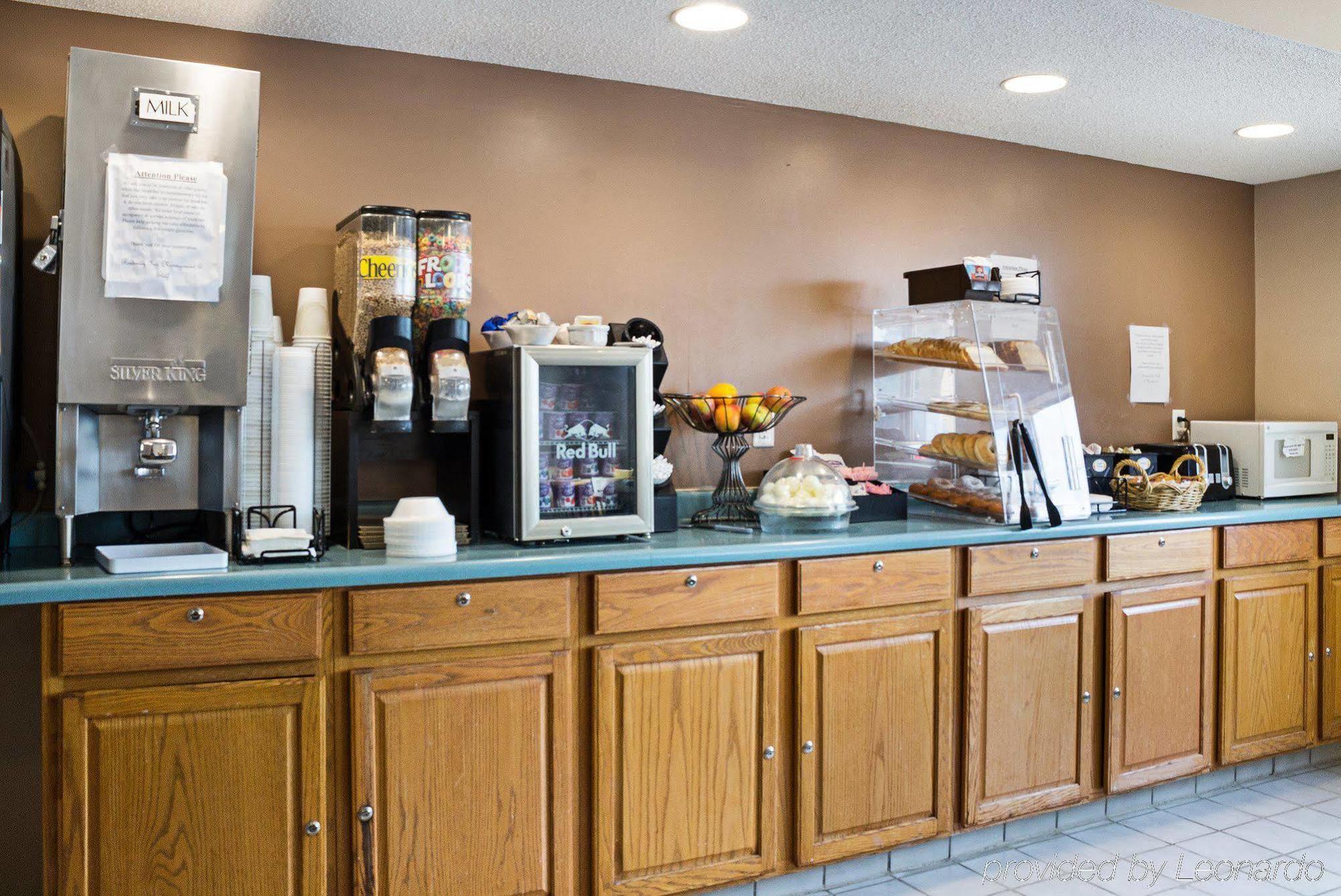 Rodeway Inn Fargo Extérieur photo