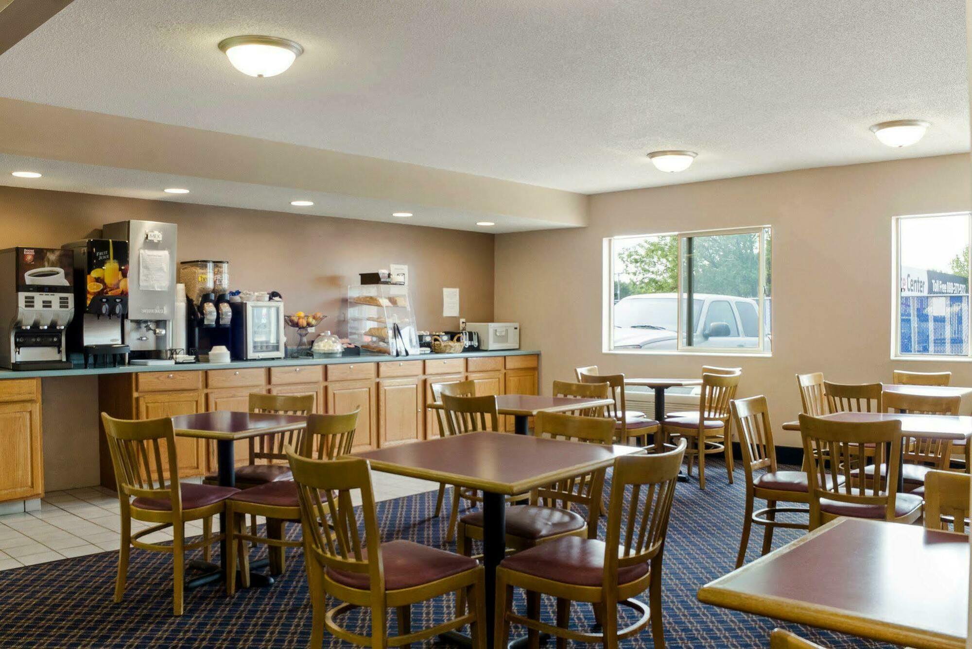 Rodeway Inn Fargo Extérieur photo